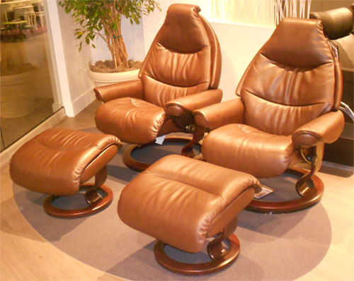 Voyager Stressless Leather Recliner and Ottoman by Ekornes
