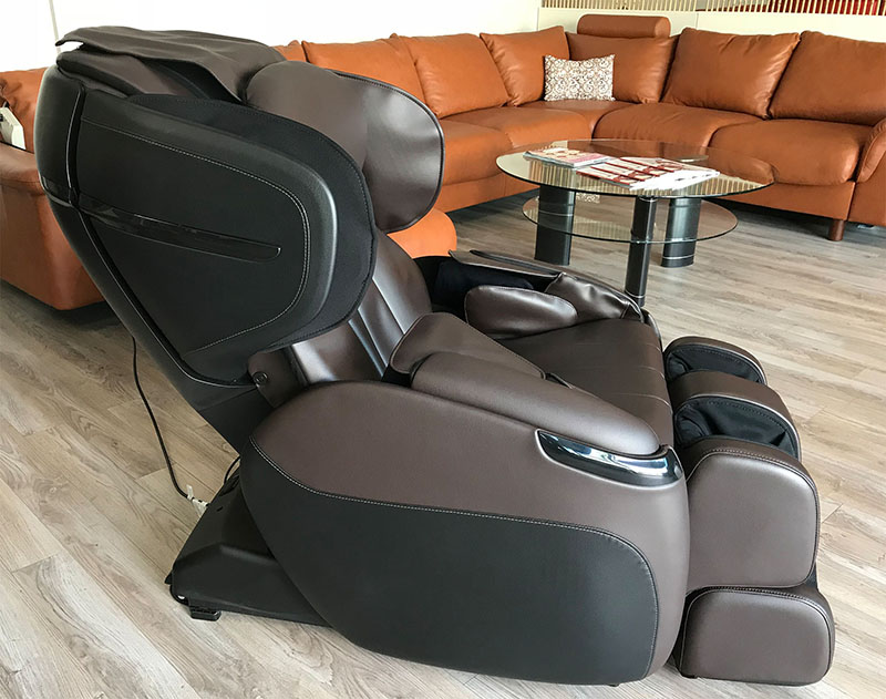 Human Touch Opus 3D Massage Chair Recliner Upright