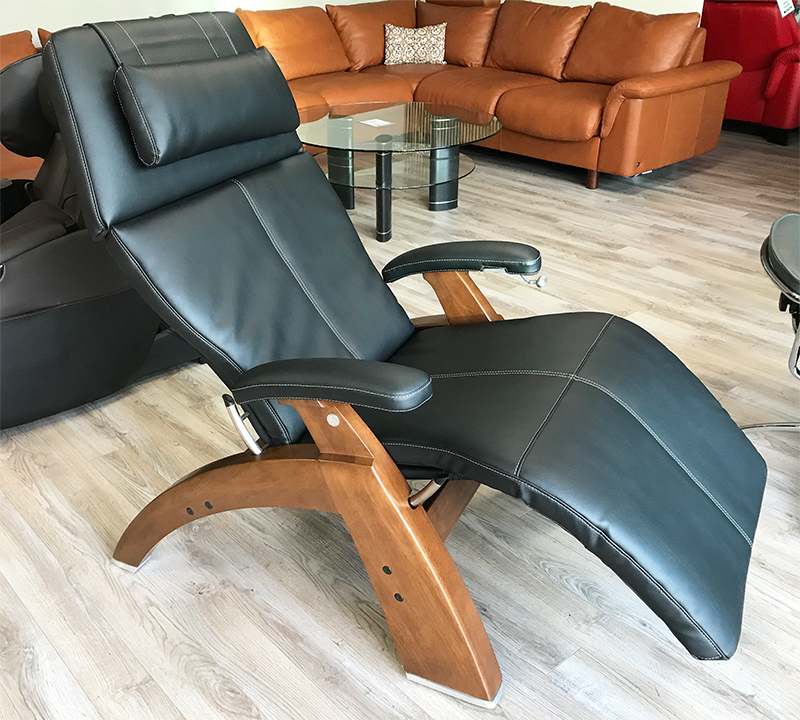 https://vitalityweb.com/Human-Touch-Perfect-Chair-Recliner/images/Human-Touch-PC-420-Perfect-Chair-Recliner-Black-Top-Grain-Leather-Walnut-Wood-6-800.jpg