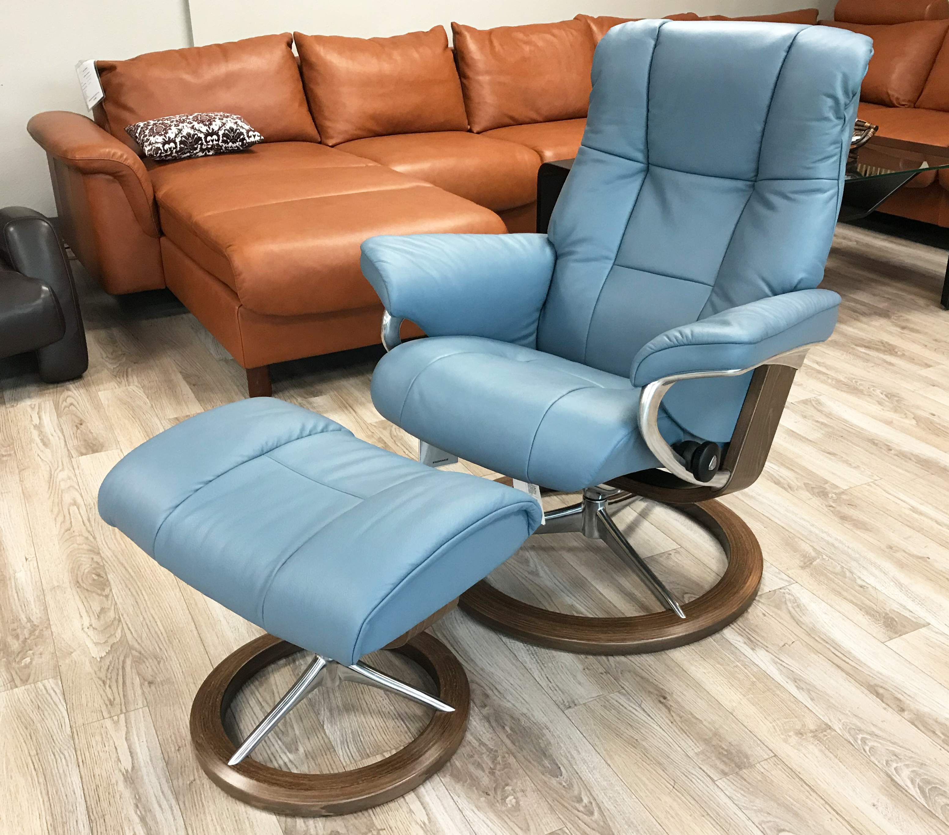Stressless Mayfair Paloma Sparrow Blue, Navy Leather Recliner Chairs