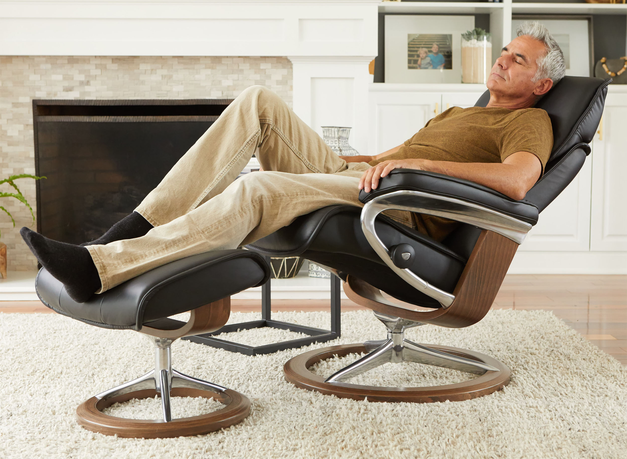 Signature Base Recliner Chair and Ottoman by