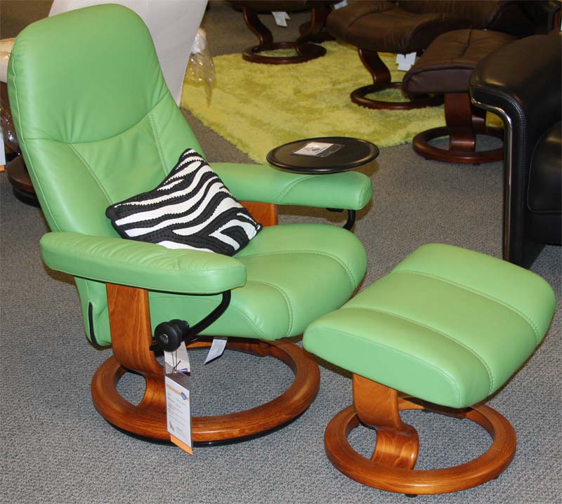 Stressless Diplomat Green Apple Paloma Leather Recliner Chair and Ottoman by Ekornes