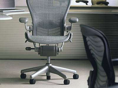 herman miller aeron platinum